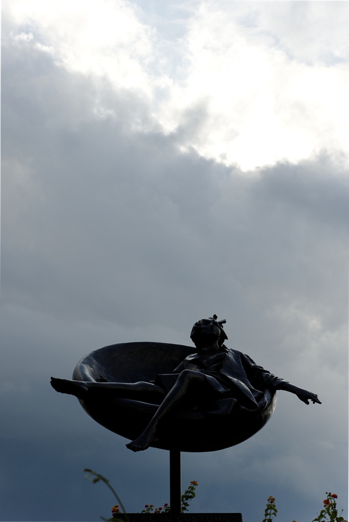 Monaco - Statue sur le port